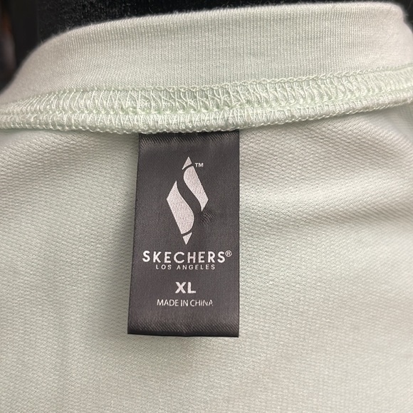 SKECHERS Athletic Tee - XL - Picture 4 of 5